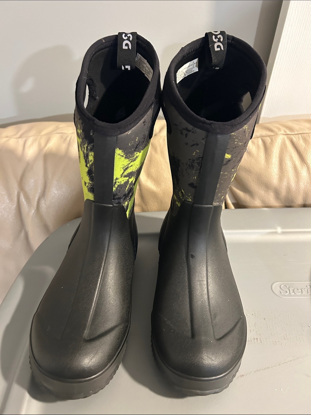 Bogs Black with Neon Yellow Accent Kids Rain & Snow Boots
